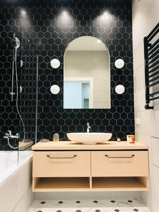 *Luxury Apartment In The City Center* Kiev Eksteriør billede